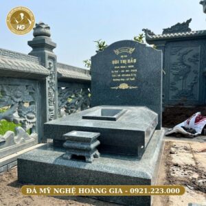 MỘ ĐÁ NGUYÊN KHỐI - MẪU 10